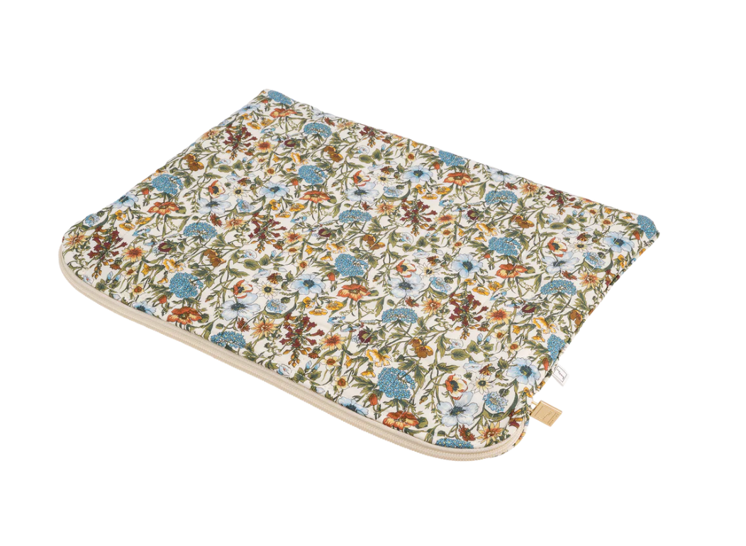 Mac Cover Liberty Rachel