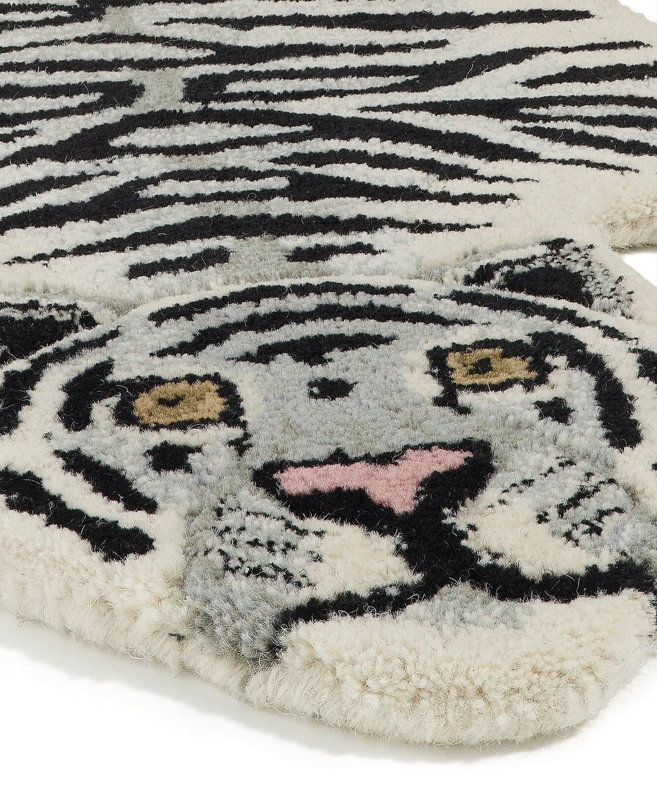 Snowy Tiger Rug small