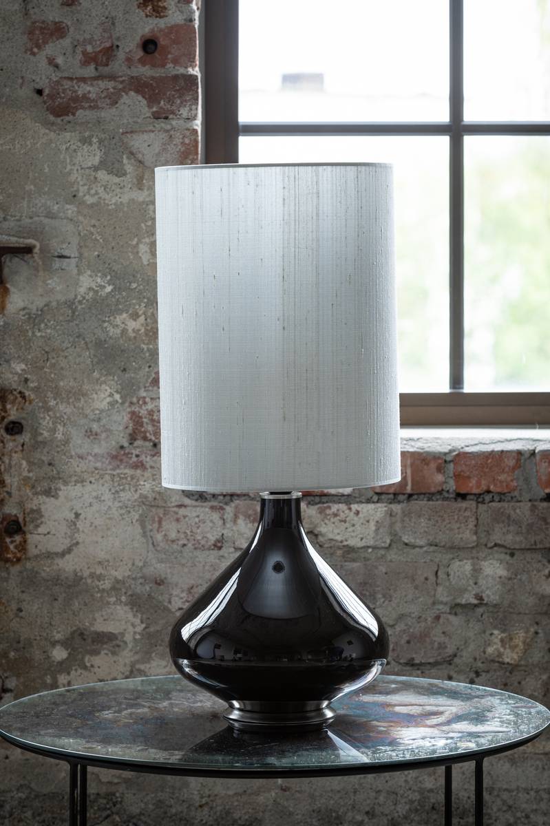 Flavia Negra mini bordlampe Seda Plata 48 cm