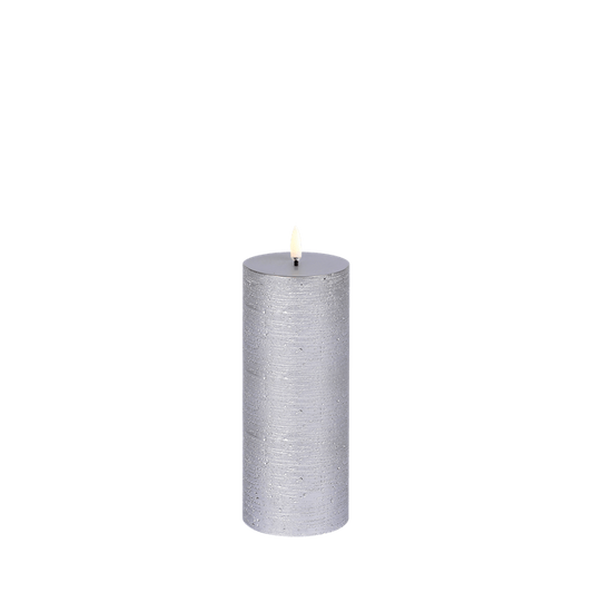 LED pillar candle rustic metallic silver 7,8x15 cm